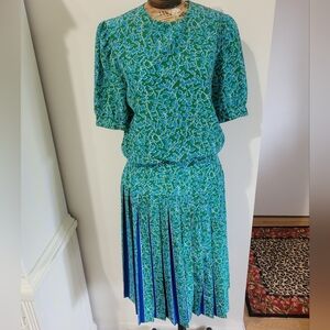 Petites for Maggy Vintage Green and Blue Floral Dress